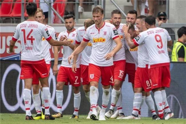 汉诺威拼尽全力赢得主场之战