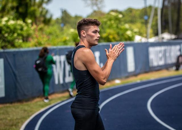 美国田径选手速度惊人，刷新个人最佳纪录的简单介绍