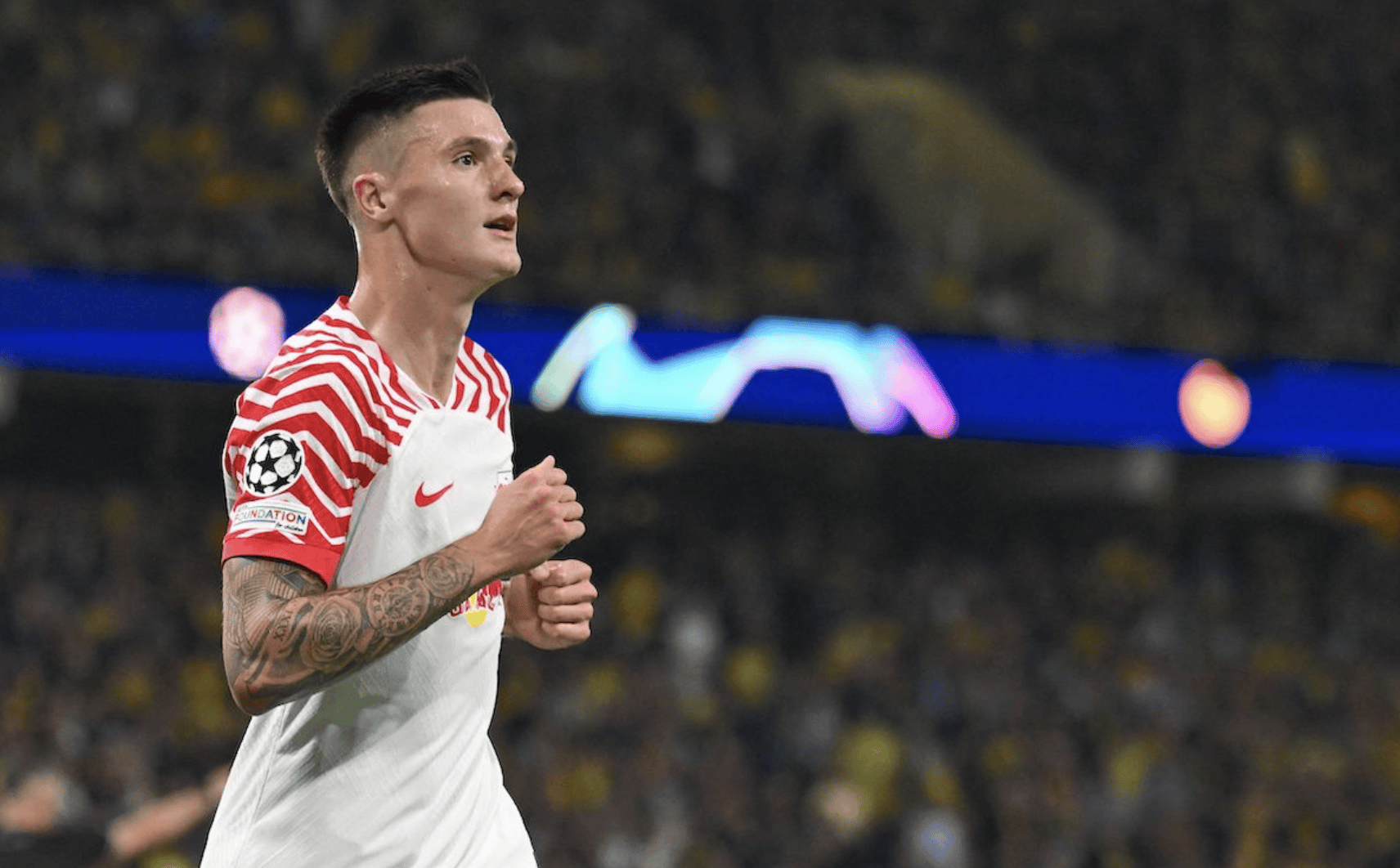 门兴格拉德巴赫取得客场胜利，重返胜轨