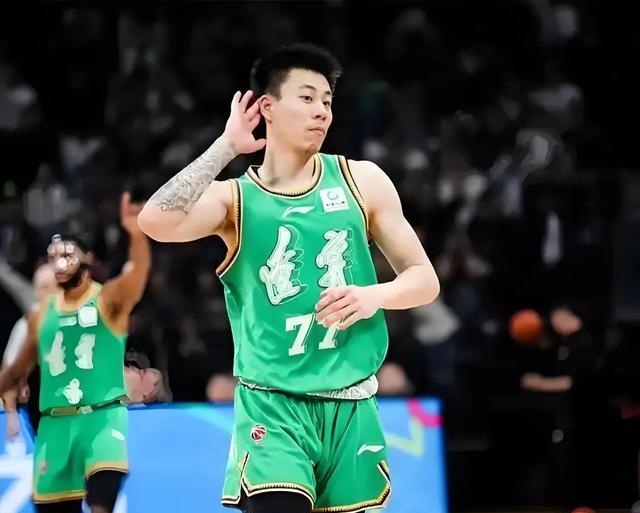 辽宁男篮客场力克上海队，取得大胜