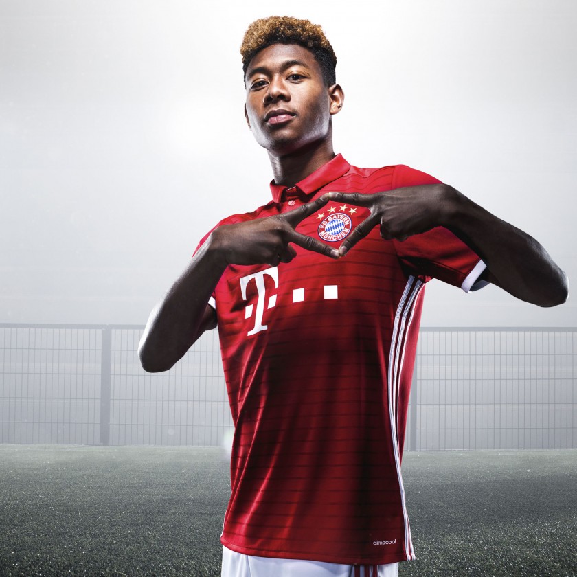 包含英格兰强势西班牙，阿拉巴完成帽子戏法的词条