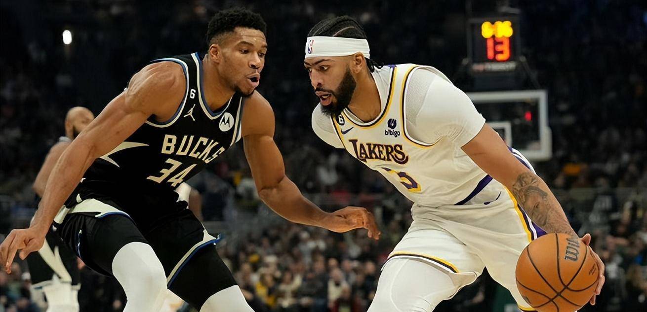 包含雄鹿B队险胜湖人，波特爆发神勇的词条