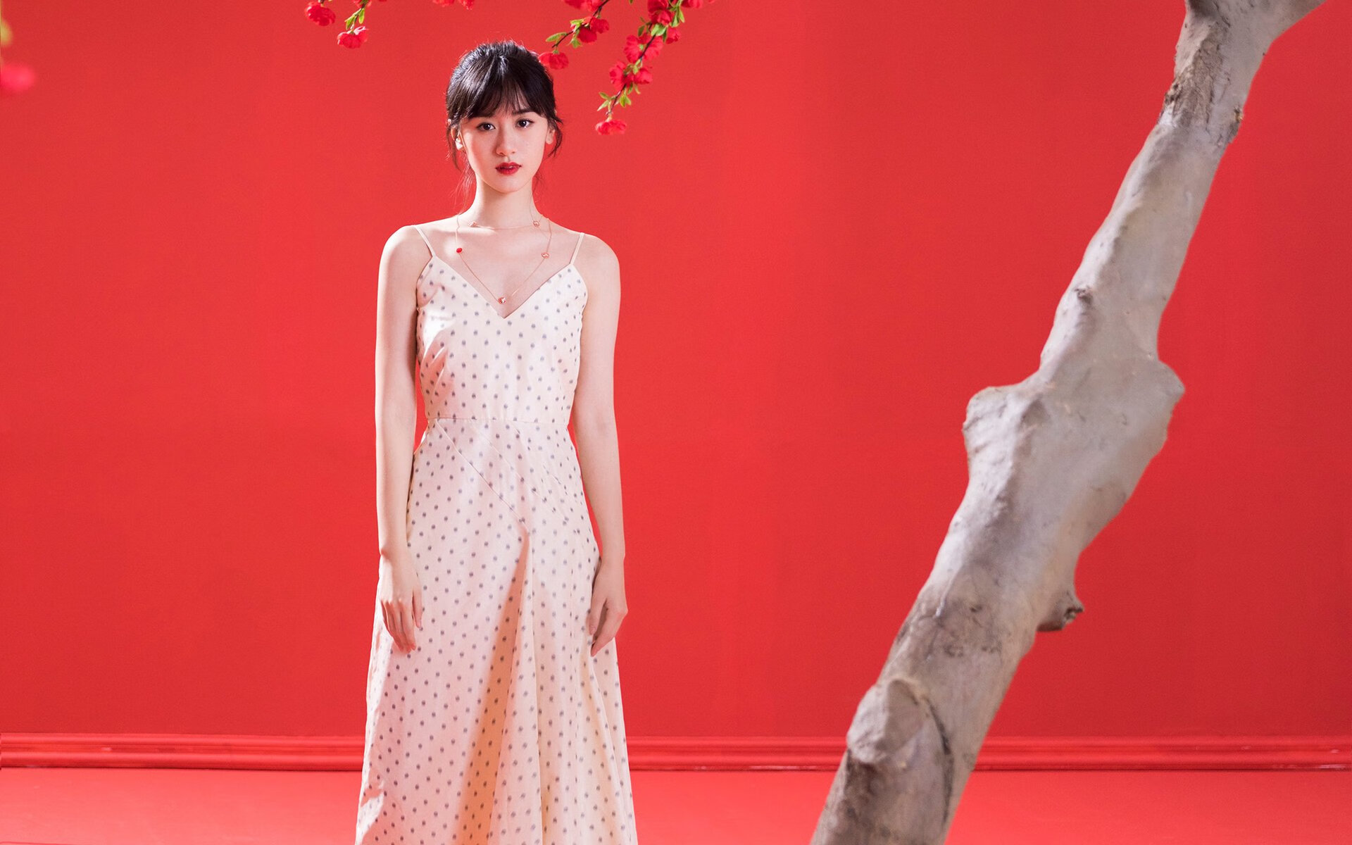 神话与沙漠的对决,本泽马一箭穿心,希腊带走马里