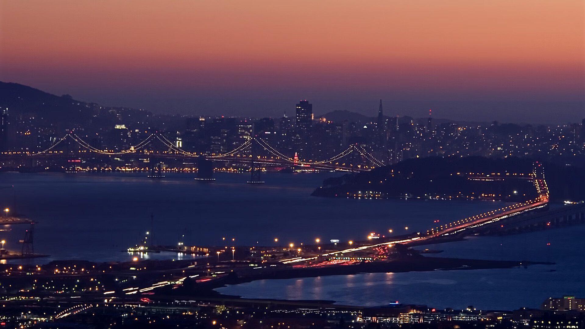 巅峰对决，38岁的莫德里奇，用灵魂照亮绿茵圣殿